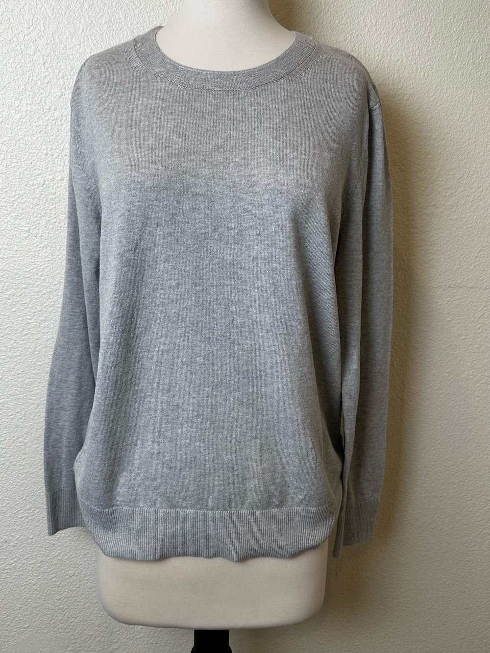 Banana Republic Light Heather Gray Crewneck Sweater